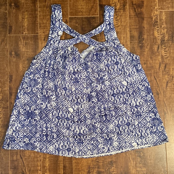 Others Follow Tank Top. Large. Blue and white. - Picture 5 of 10